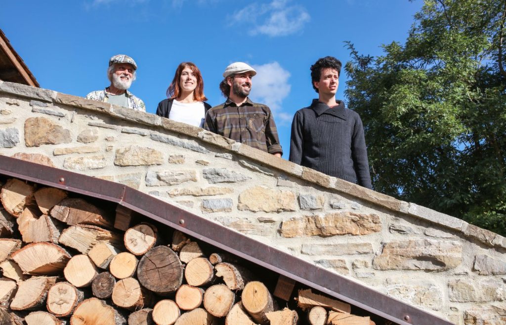 famiglia-rosso-sostenibilita-autosufficienza-3