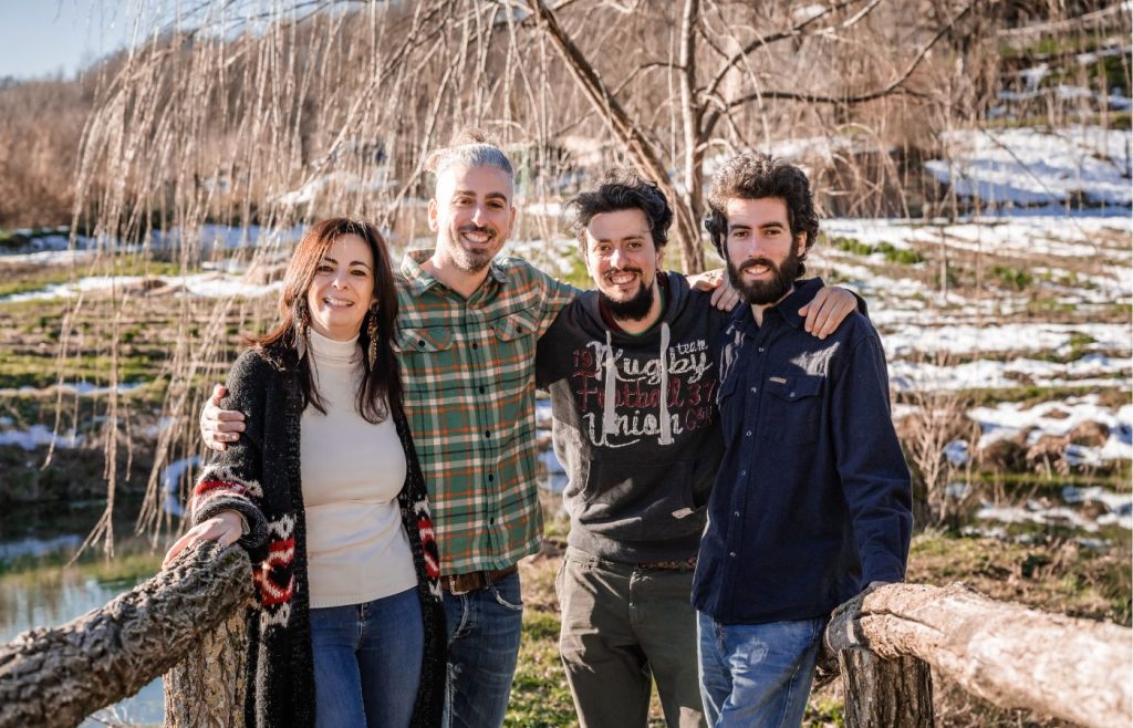 famiglia-rosso-sostenibilita-autosufficienza-4