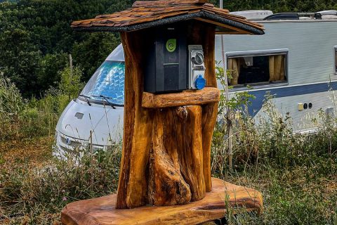 il-centro-agricampeggio-colonnina-camper-autosufficienza