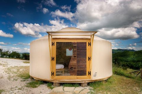 il-centro-agricampeggio-yurta-autosufficienza